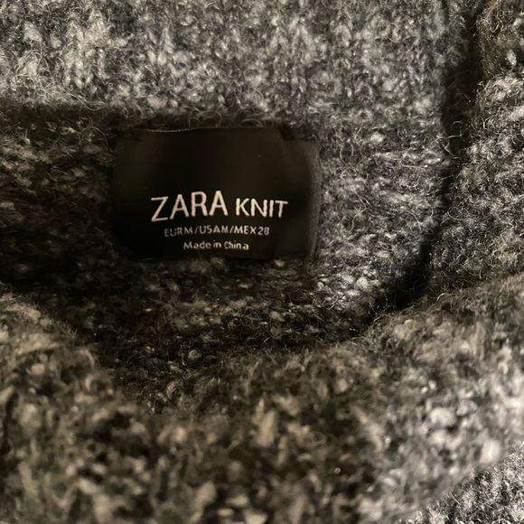 Zara Knit Sweater - Picture 2 of 2
